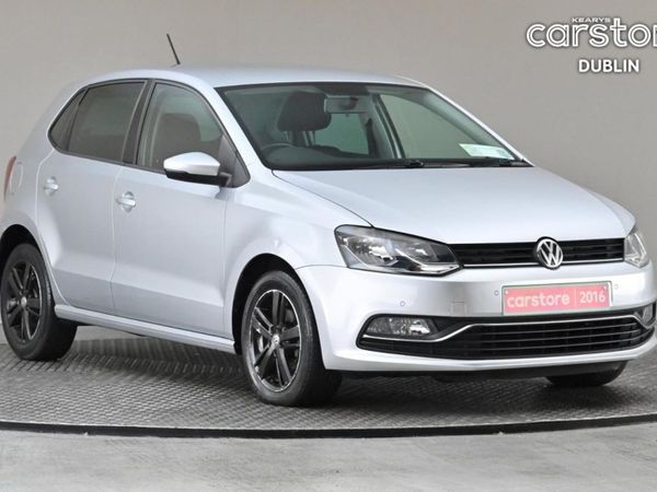 Volkswagen Polo Hatchback, Petrol, 2016, Silver