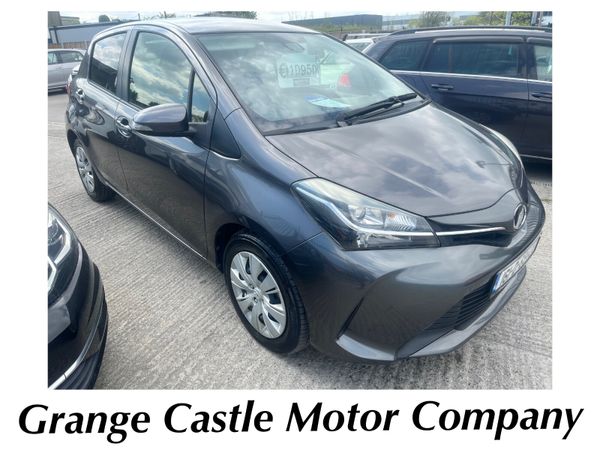 Toyota Yaris Hatchback, Petrol, 2016, Grey