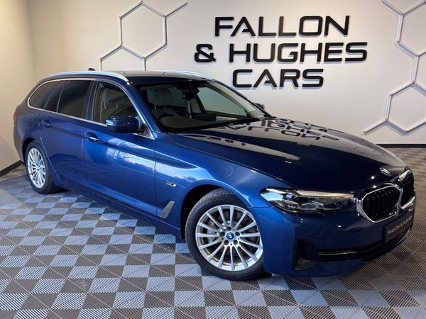 BMW 5-Series Estate, Petrol Plug-in Hybrid, 2022, Blue