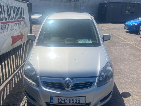 Vauxhall Zafira MPV, Diesel, 2012, Silver