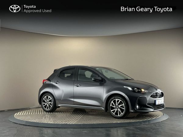 Toyota Yaris Hatchback, Petrol Hybrid, 2022, Grey