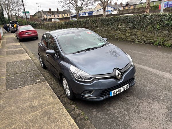 Renault Clio Hatchback, Diesel, 2018, Grey