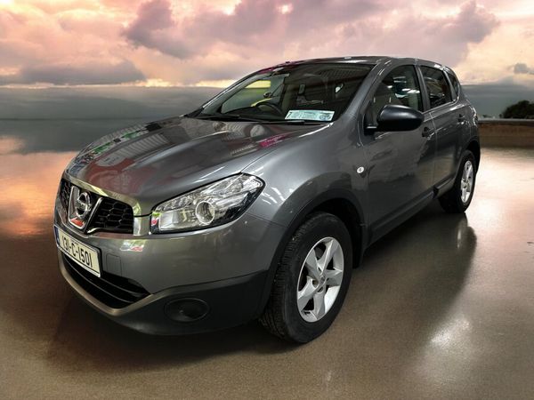 Nissan Qashqai Hatchback, Petrol, 2013, Grey