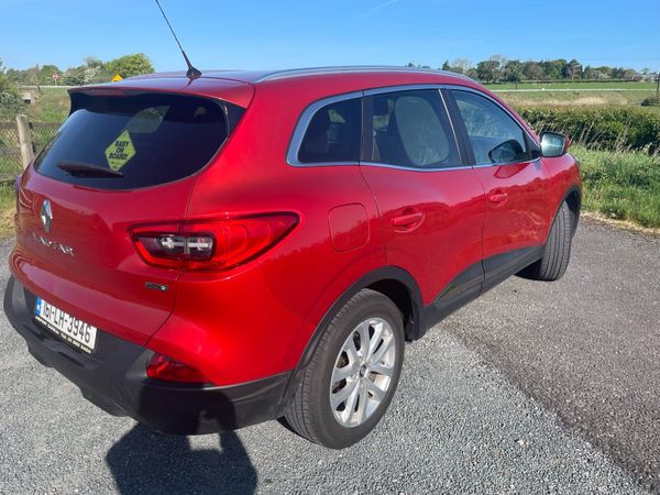 Renault Kadjar SUV, Diesel, 2016, Red
