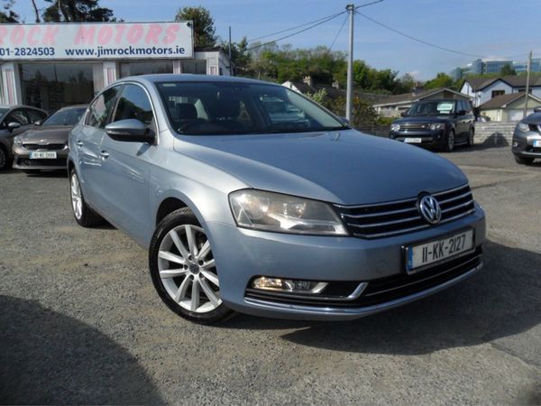 Volkswagen Passat Saloon, Diesel, 2011, Grey