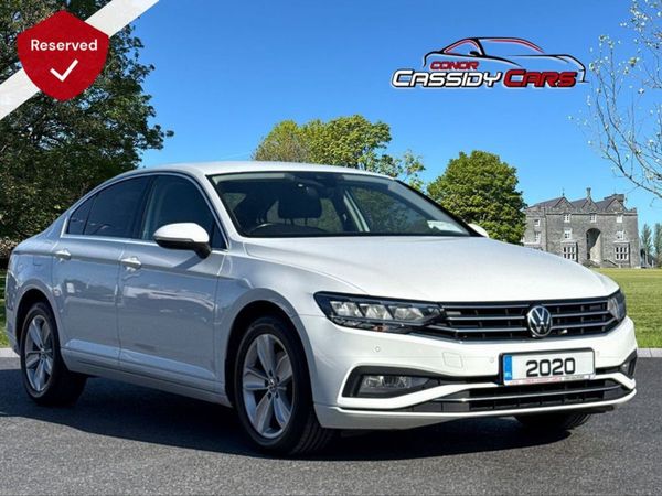 Volkswagen Passat Saloon, Diesel, 2020, White
