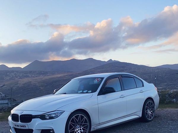 BMW 3-Series Saloon, Diesel, 2012, White
