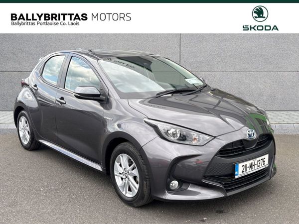Toyota Yaris Hatchback, Petrol Hybrid, 2021, Grey