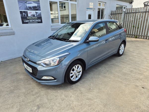 Hyundai i20 Hatchback, Petrol, 2017, Blue