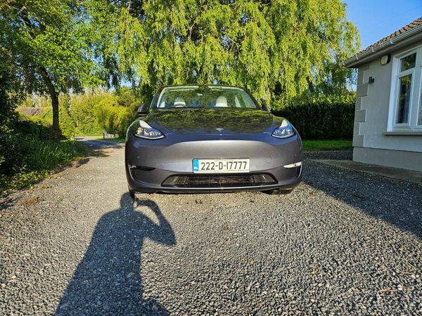 Tesla Model Y MPV, Electric, 2022, Grey