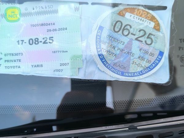 Toyota Yaris Hatchback, Petrol, 2007, Black