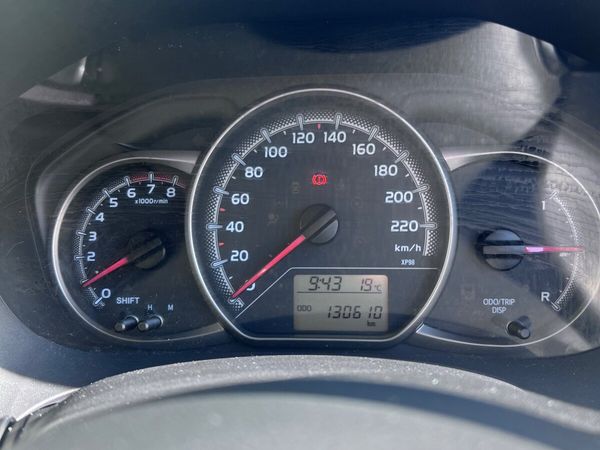 Toyota Yaris Hatchback, Petrol, 2016, Red