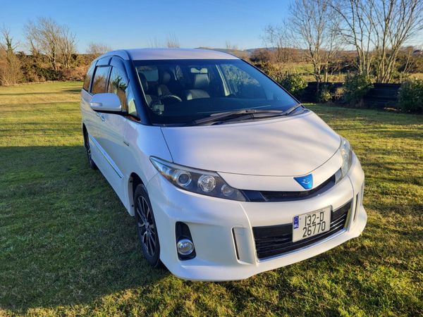 Toyota Estima MPV, Petrol Hybrid, 2013, White