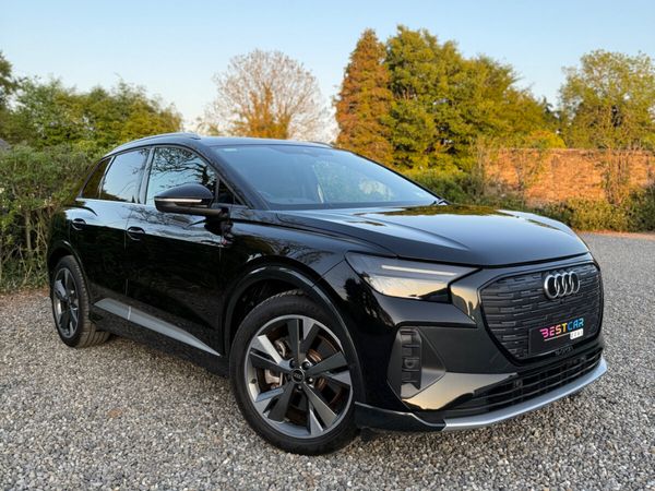 Audi e-tron Estate/Jeep, Electric, 2023, Black