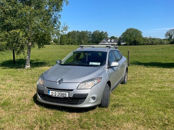 Renault Megane Estate, Diesel, 2012, Silver