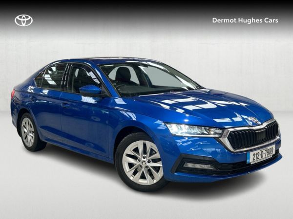 Skoda Octavia Hatchback, Diesel, 2021, Blue