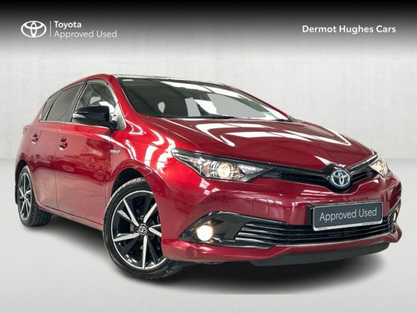 Toyota Auris MPV, Petrol Hybrid, 2018, Red