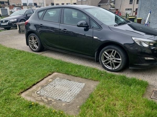 Opel Astra MPV, Petrol, 2014, Black
