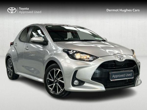 Toyota Yaris Hatchback, Petrol, 2021, Silver