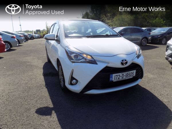 Toyota Yaris Hatchback, Petrol, 2017, White