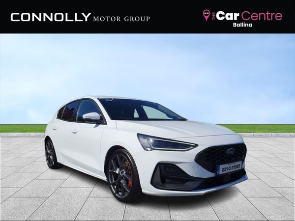 Ford Focus Hatchback, Petrol, 2023, White