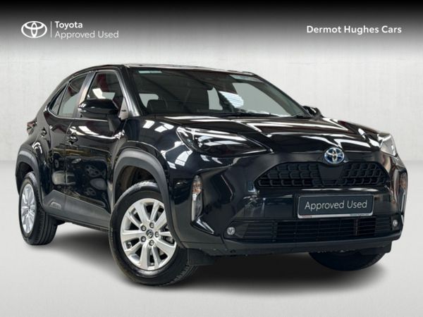 Toyota Yaris Cross Hatchback, Petrol Hybrid, 2024, Black