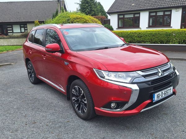 Mitsubishi Outlander SUV, Petrol Plug-in Hybrid, 2016, Red