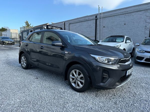 Kia Stonic Estate/Jeep, Petrol, 2019, Grey