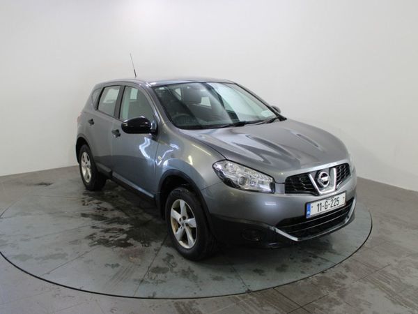 Nissan Qashqai Hatchback, Petrol, 2011, Grey