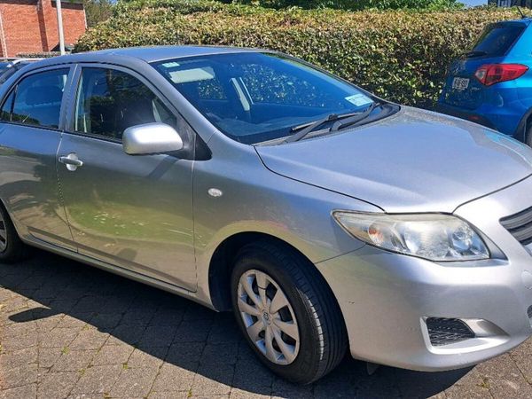 Toyota Corolla Saloon, Petrol, 2008, Silver