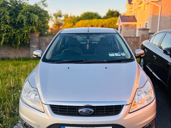 Ford Focus Hatchback, Diesel, 2009, Silver
