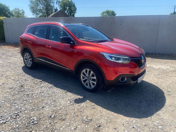 Renault Kadjar SUV, Diesel, 2015, Red