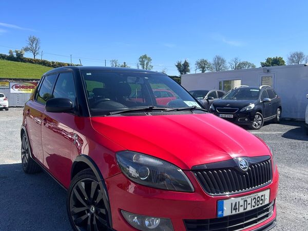 Skoda Fabia Hatchback, Petrol, 2014, Red