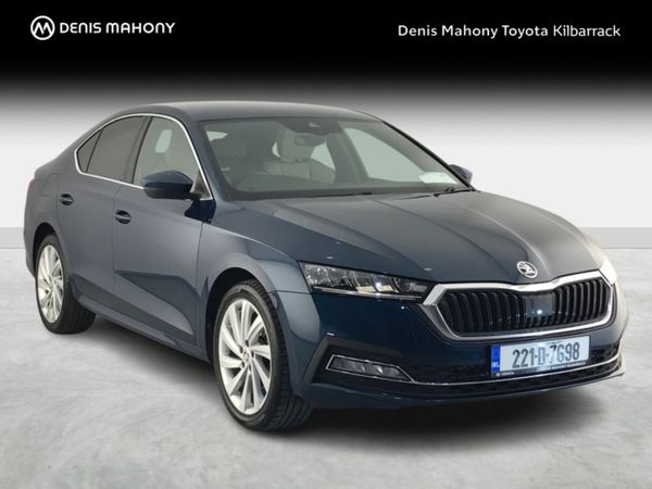 Skoda Octavia Hatchback, Petrol, 2022, Blue
