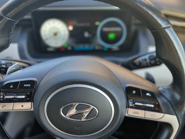 Hyundai Tucson SUV, Petrol Hybrid, 2021, Black