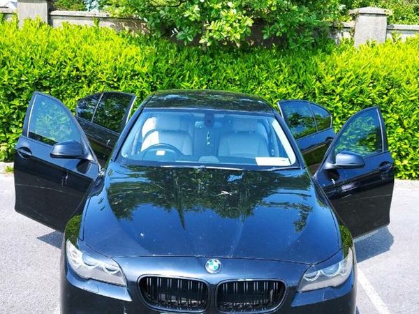 BMW 5-Series Saloon, Diesel, 2011, Black