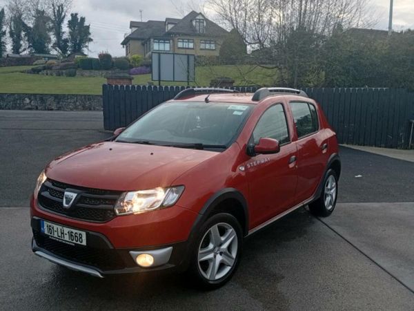 Dacia Sandero Stepway Hatchback, Diesel, 2016, Red