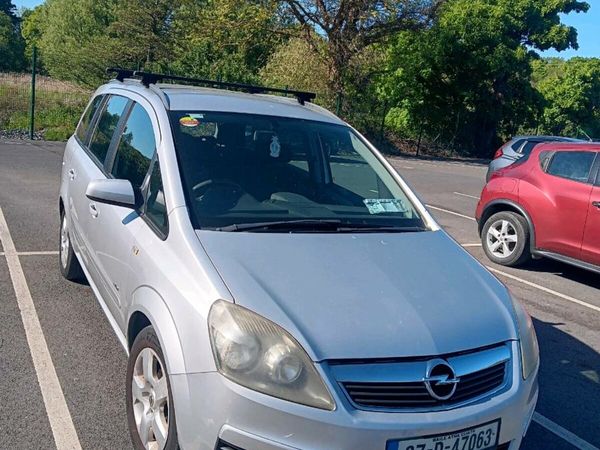 Opel Zafira MPV, Petrol, 2007, Silver