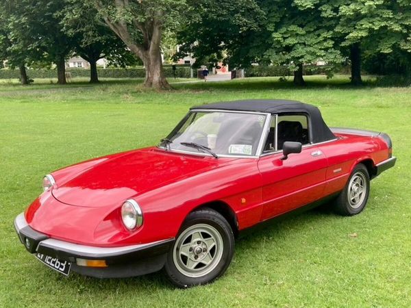 Alfa Romeo Spider Convertible, Petrol, 1989, Red