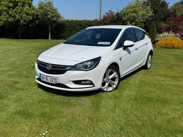 Vauxhall Astra Hatchback, Diesel, 2016, White