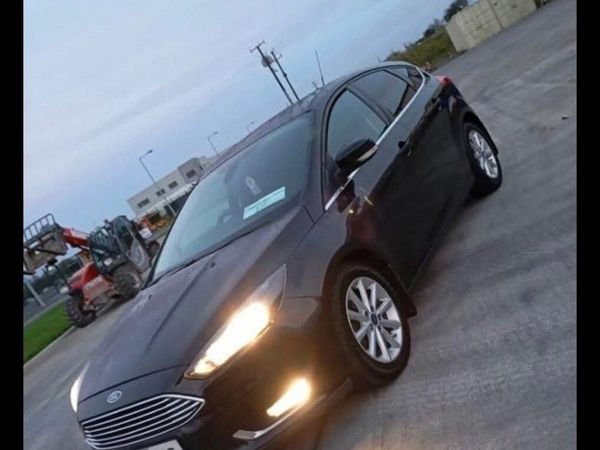 Ford Focus Hatchback, Diesel, 2015, Black