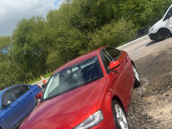 Audi A4 Saloon, Diesel, 2013, Red