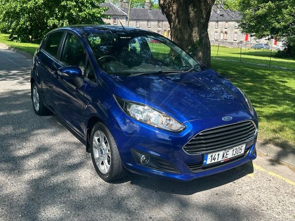 Ford Fiesta Hatchback, Petrol, 2014, Blue
