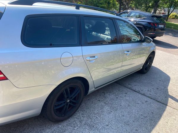 Volkswagen Passat Estate, Diesel, 2014, Silver