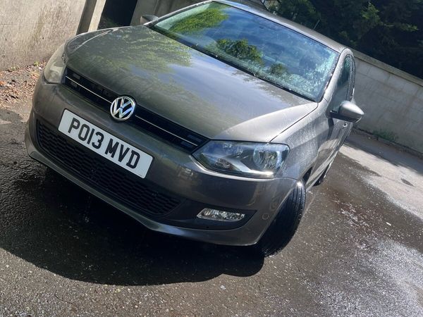 Volkswagen Polo Hatchback, Petrol, 2013, Grey
