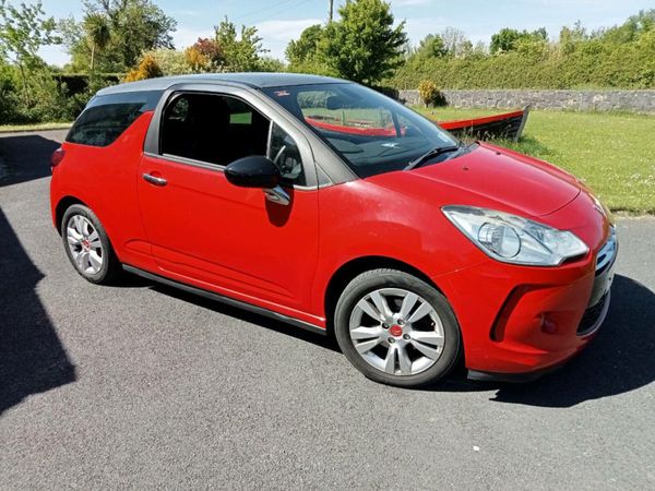 Citroen DS 3 Hatchback, Petrol, 2010, Red