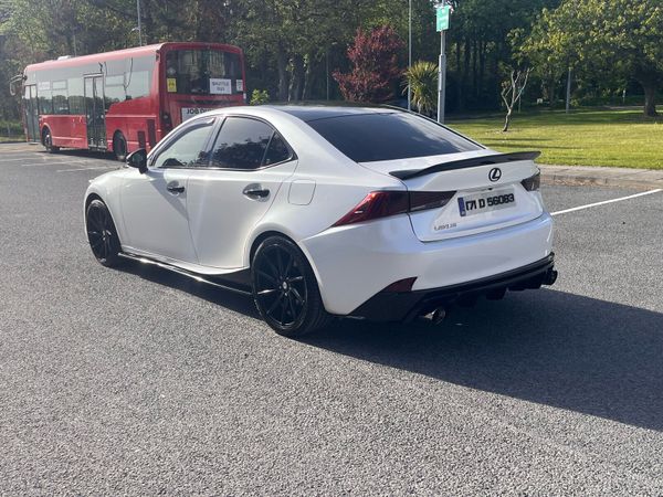 Lexus IS Saloon, Petrol Hybrid, 2017, White