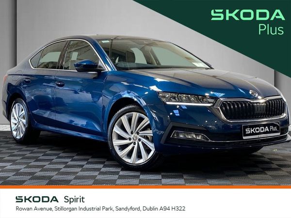 Skoda Octavia Saloon, Petrol, 2024, Blue