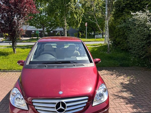 Mercedes-Benz B-Class MPV, Petrol, 2006, Red