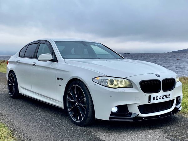 BMW 5-Series Saloon, Diesel, 2011, White